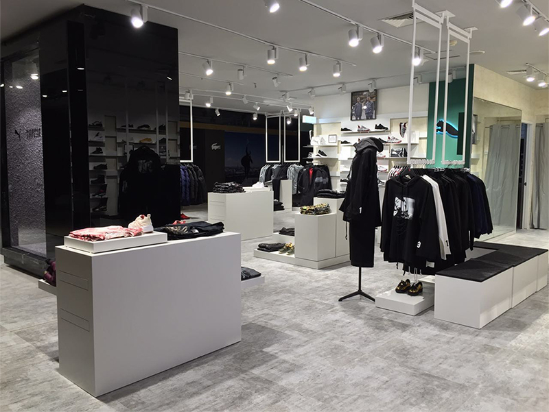 京东3C数码门店化身“暖阳服务站” 向养